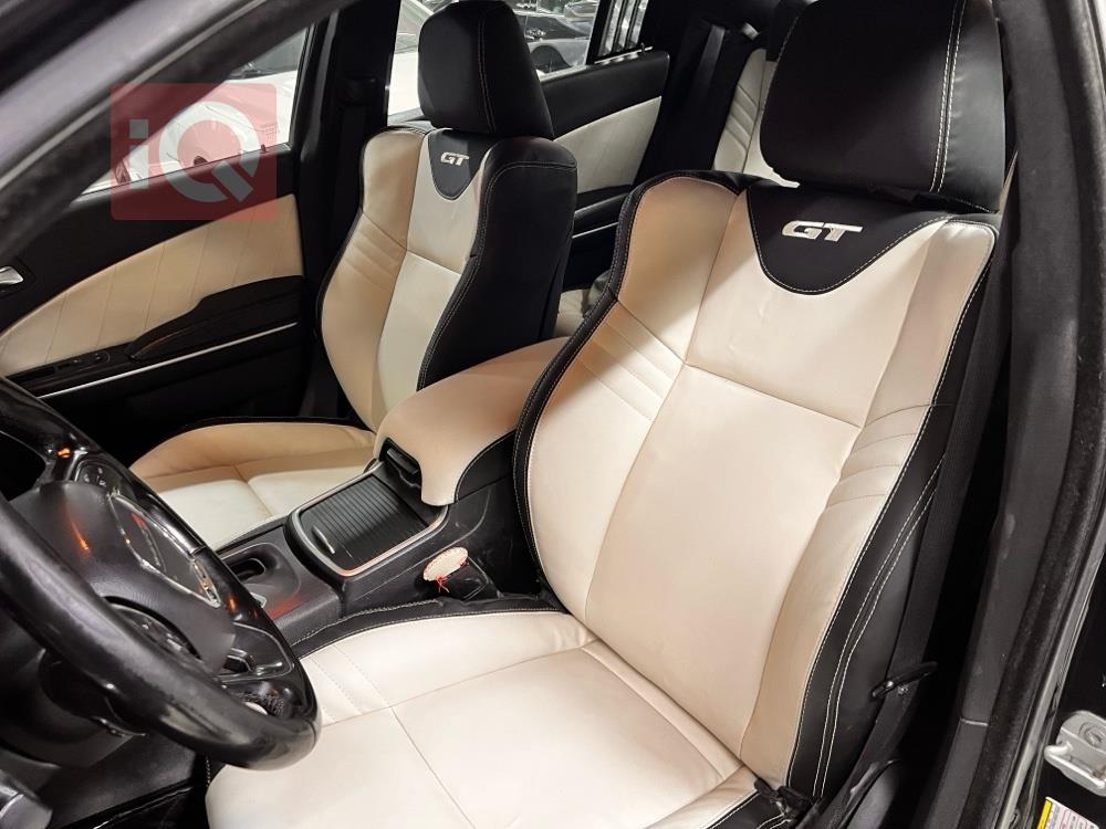 دودج تشارجر